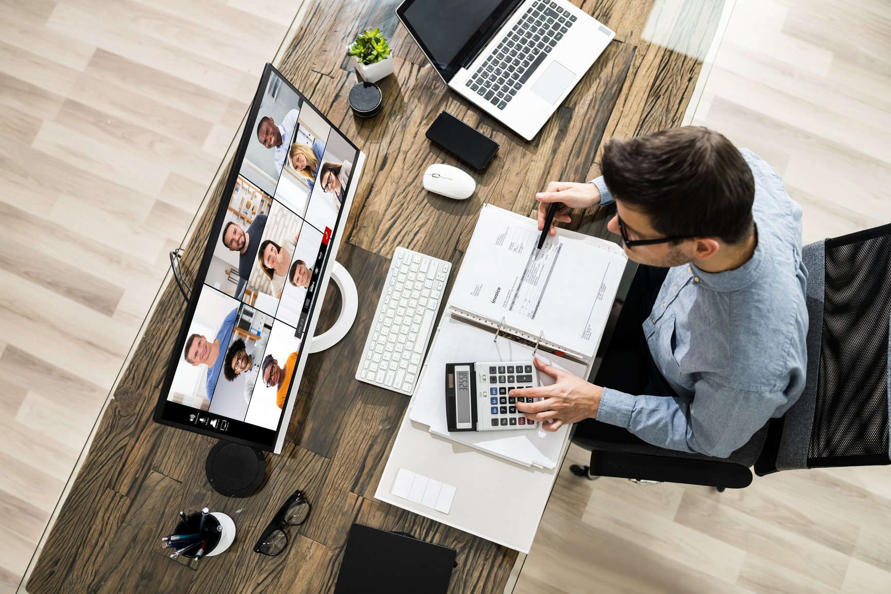 Financial Tax Advisor In Video Conference